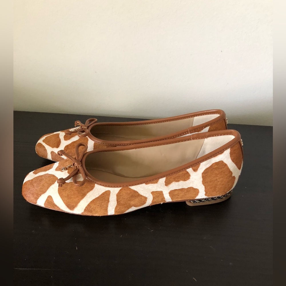 NEW Sam Edelman Real Fur Dyed Cow Hair Flats Tan Ivory - Picture 5 of 9